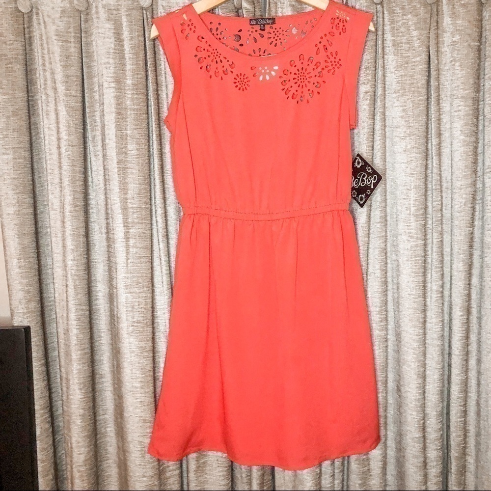 NWT BeBop Coral Floral Laser Cut Cinched Waist Mini Dress Size Medium